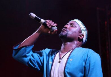 URingo ukhala ngokubhuliswa amazolo kuhle kwevukane