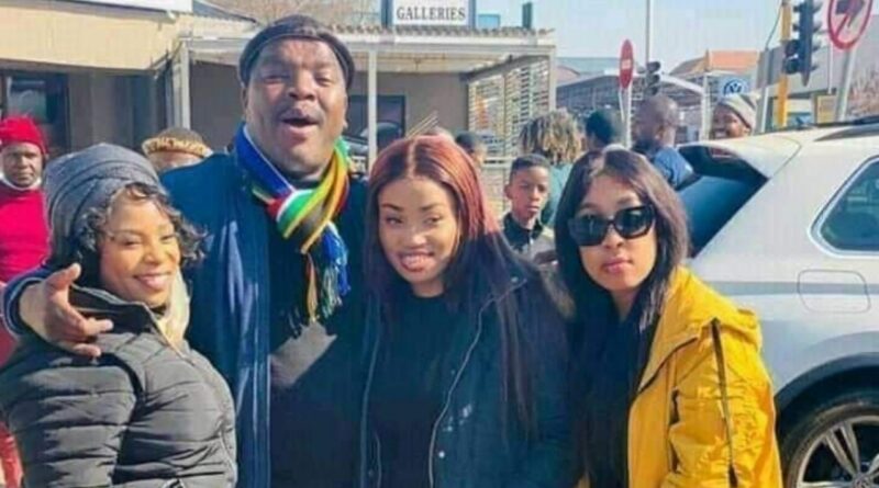 Ugeqa amagula obengumkaNgizwe Mchunu ngokwehlukana naye